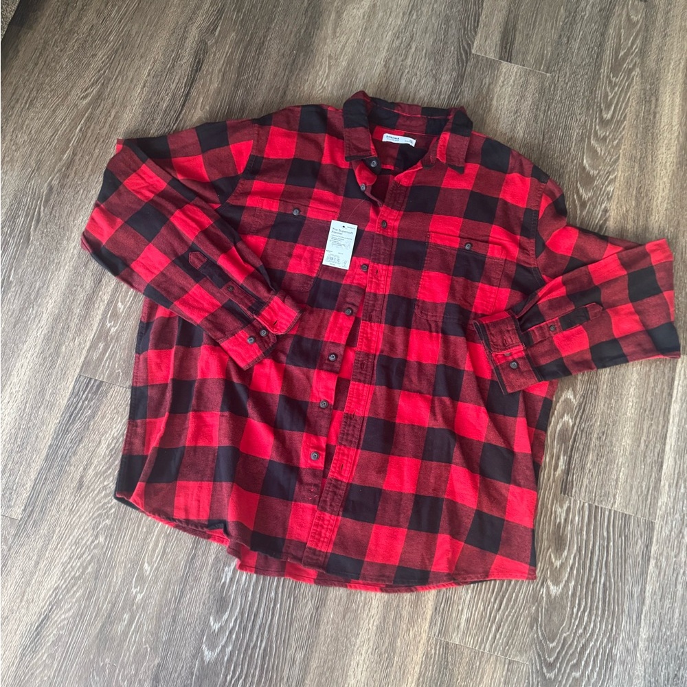 Kohl's Red and Black Checkered Men's Shirt